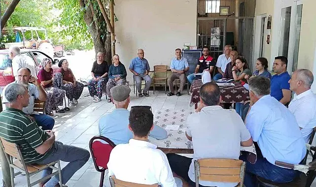 Avcılar Mahallesi'nde Buzağı bakım ve beslenmesi eğitimi