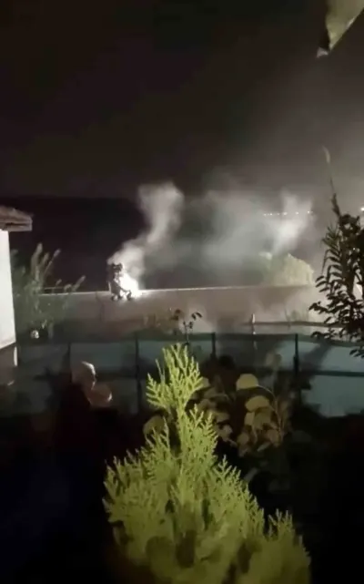 Bursa Karacabey'de Çatı Yangını: Ekiplerin Müdahalesiyle Söndürüldü