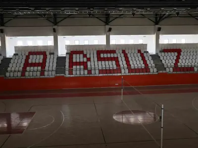 Arsuz Kapalı Spor Salonu İnşaatında Son Aşamaya Gelindi