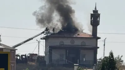 Ağrı'da Camide Korkutan Yangın