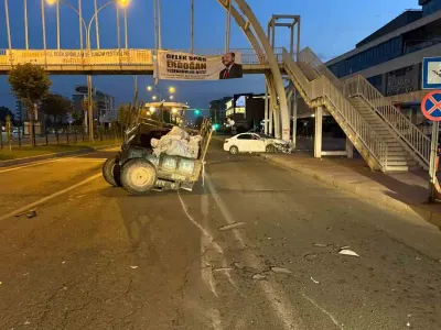 Batman'da Trafik Kazası: Traktör ile Otomobil Çarpıştı, 2 Yaralı
