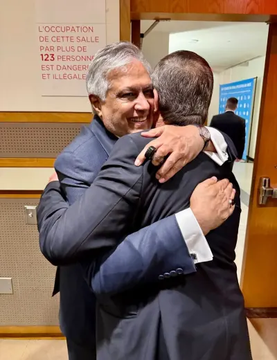 KKTC Dışişleri Bakanı Ertuğruloğlu, Pakistanlı Mevkidaşı Dar İle Görüştü