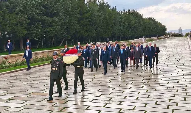 NATO heyetinden Anıtkabir'e ziyaret