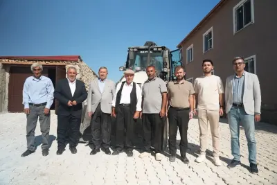 Darende Belediyesi Gönlüce Mezrası'nda Parke Çalışmalarını Sürdürüyor