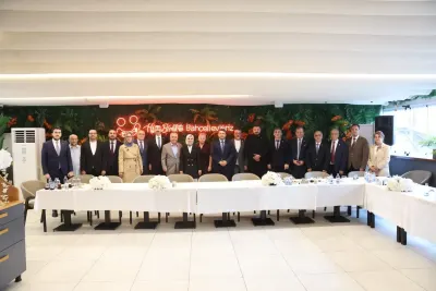 Bakan Göktaş'tan Muhtarlara Kritik Çağrı: İhtiyaç Sahiplerini Vakıflara Yönlendirin