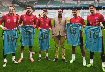 Bursaspor Başkanı Enes Çelik'ten A Milli Takım'a Moral Ziyareti