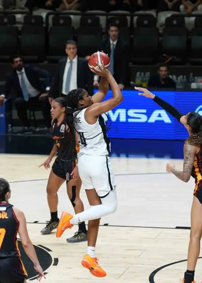 Beşiktaş Kadın Basketbol Takımı Ligin İlk Haftasında Kayseri Temsilcisini Mağlup Etti