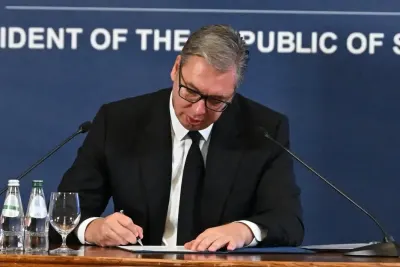 Sırbistan Cumhurbaşkanı Aleksandar Vucic Görevinden İstifa Etti