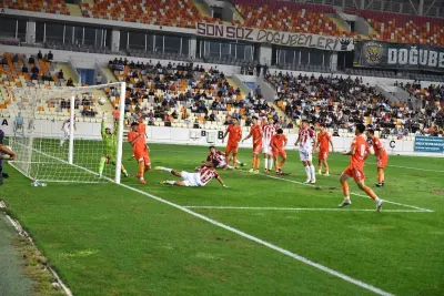 Malatya Yeşilyurt Spor, Adanaspor'u Farklı Geçti: 8-0