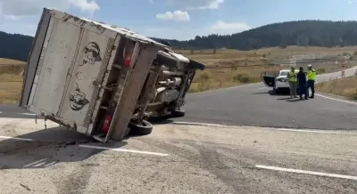Kars Sarıkamış'ta Hayvan Yüklü Kamyonet Devrildi
