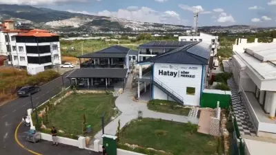 Hatay Valisi Masatlı'dan Samandağ Sörf Merkezi'ne Ziyaret