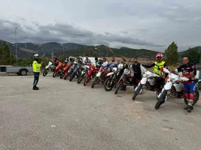 Bilecik'te Motosiklet Sürücülerine Trafik Güvenliği Eğitimi Verildi