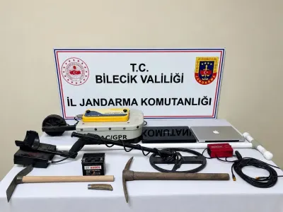 Bilecik'te Kaçak Kazı Operasyonu: 4 Şüpheli Suçüstü Yakalandı