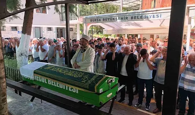 Genç uzman çavuş, gözyaşlarıyla son yolculuğuna uğurladı