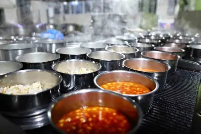 Denizli'de İmarethane Geleneği Yaşıyor: Binlerce Kişiye Sıcak Yemek Desteği