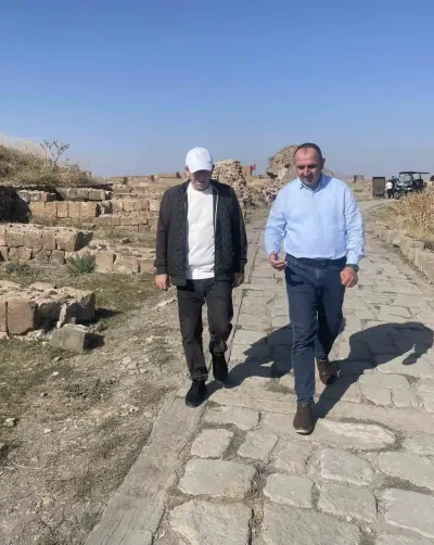Kars Valisi Ziya Polat UNESCO Mirası Ani Örenyeri’nde İncelemelerde Bulundu
