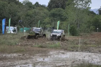 ÜNYE'DE OFF-ROAD HEYECANI: 19. KARADENİZ KUPASI'NIN İKİNCİ AYAK YARIŞLARI TAMAMLANDI