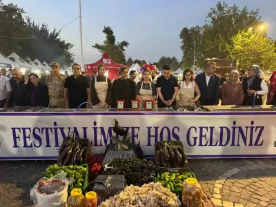 Şanlıurfa Birecik'te Kelaynak, Patlıcan ve Fıstık Festivali Başladı