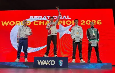 Erzurumlu Milli Sporcu Berat Önal Kick Boks Dünya Şampiyonu Oldu