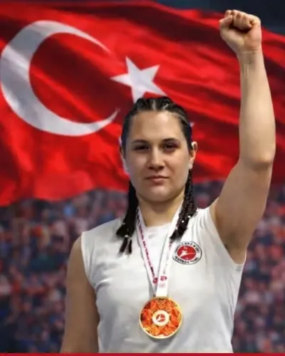 Milli sporcu Hilal Bayhan’dan Dünya ikinciliği