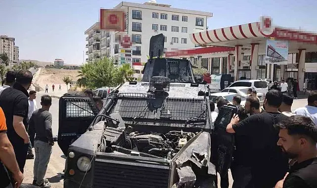 Cizre'de polis aracı takla attı, 2 polis memuru yaralandı