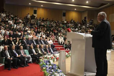 ADÜ'DE YENİ AKADEMİK YILIN İLK DERSİ 'TERÖRSÜZ TÜRKİYE' TEMASIYLA BAŞLADI