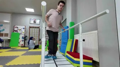 Amasya'da Bedensel Engelli Muhammed Kasım Yaylı Yürümeyi Başararak Tıp Fakültesini Kazandı