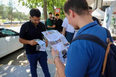Diyarbakır'da Dicle Üniversitesi Öğrencileri İçin Karşılama Standı Kuruldu