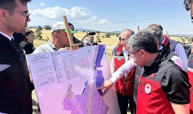 Bakan Yumaklı açıkladı: Uşak'ta 12 milyar TL'lik yatırımda yüzde 75'i kadın 2 bin 500 kişi istihdam edilecek