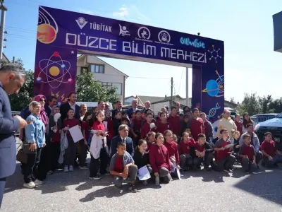 Düzce'deki Üç Günlük Bilim Şenliğine Yoğun İlgi: Binlerce Katılımcı Ağırlatıldı