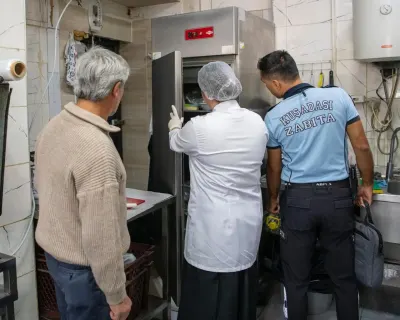 Kuşadası’nda Zabıta Ekiplerinden Restoranlara Sıkı Hijyen ve Ruhsat Denetimi