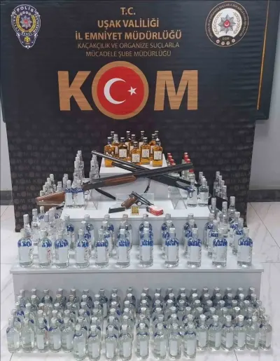 Uşak'ta Kaçakçılık Operasyonu: Çok Sayıda Tütün ve İçki Ele Geçirildi