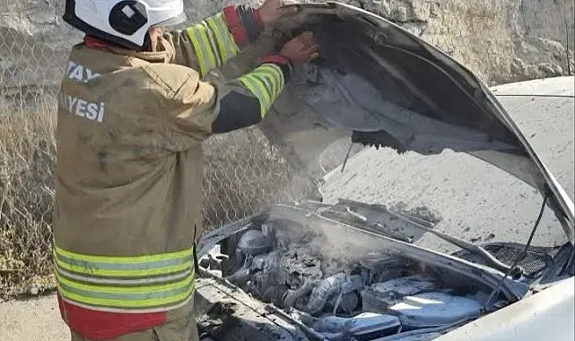 Belen'de otomobil yangını