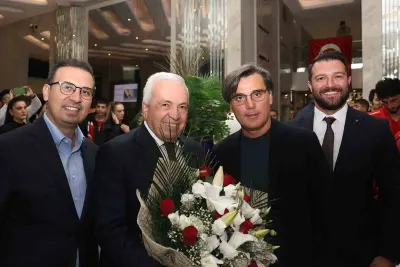 Bursa'da Milli Buluşma: Başkan Şadi Özdemir Türkiye-İtalya Maçı Öncesi Takımları Ağırladı