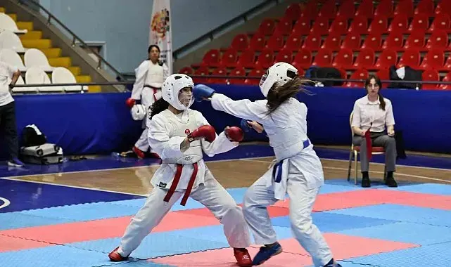 Manisa'da düzenlenen ANALİG Karate Müsabakaları tamamlandı