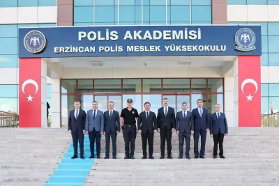 Erzincan Valisi Aydoğdu'dan Emniyet Müdürü Doköz'e Ziyaret