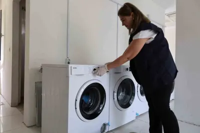 Hatay'da Başarılı Öğrencilere HBB ve Dernekten Geniş Çaplı Eğitim Desteği