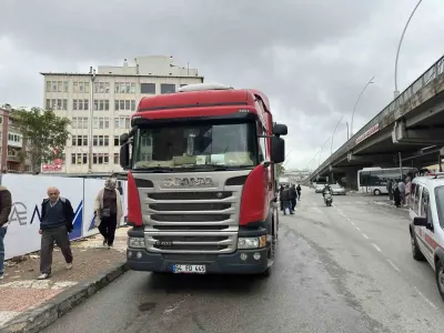 Uşak'ta Tırın Çarptığı Yaşlı Adam Hastanede Yaşamını Yitirdi