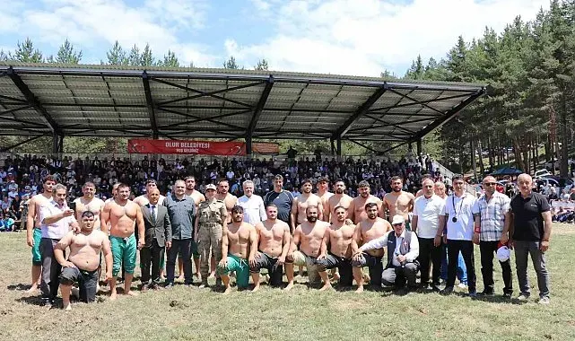 Akdağ Karakucak Güreşleri'nin başpehlivanı Kenan Gör oldu