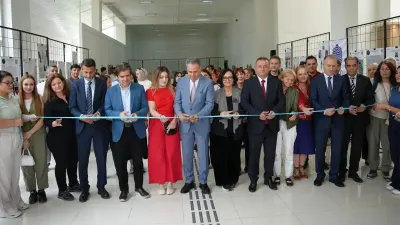 İnönü Üniversitesi'nde 7. Seramik Sanatı Eğitimi Konferansı Başladı