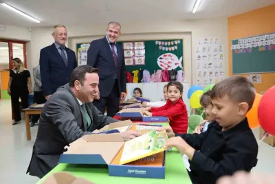 Başiskele'de Anaokulu Öğrencilerine Eğitim Seti Desteği