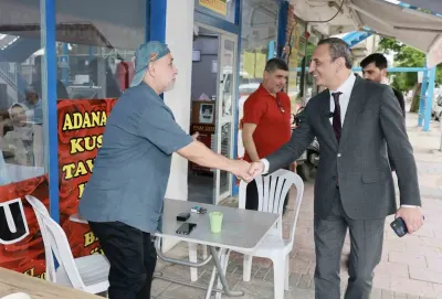 Yüreğir Belediye Başkan Vekili Tarık Özünal Kışla Caddesi Esnafını Ziyaret Etti