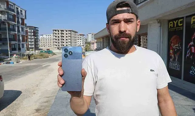 'Hatıraları buradadır' dediği cep telefonun sahibini günlerdir arıyor
