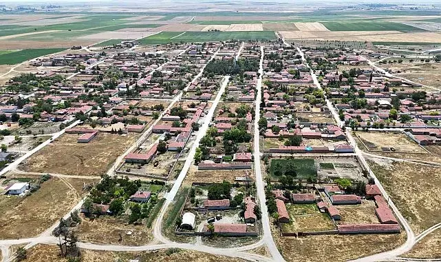 Adeta cetvelle çizilmiş 113 yıllık bu köyde çıkmaz sokak yok
