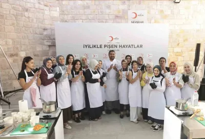 Kızılay'ın aşçılık atölyesi Nevşehir'de depremzede kadınlarla buluştu