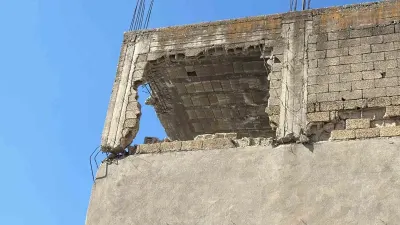 Adıyaman’da Yıkılmayan Ağır Hasarlı Binalar Tehlike Saçmaya Devam Ediyor
