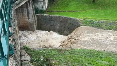 Bursa'da Sağanak Yağış Sonrası Kaplıkaya Deresi'nin Debisi Yükseldi