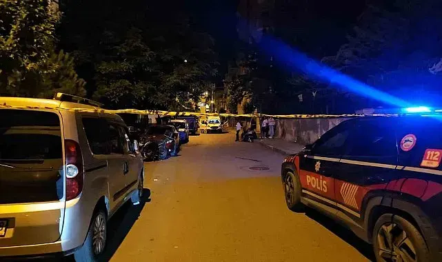 Sultangazi'de çalıntı motosikletle silahlı saldırı: 1 ağır yaralı