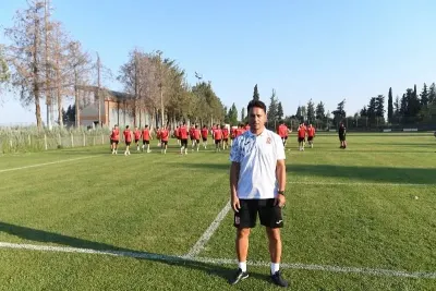 Balıkesirspor'da Teknik Direktörlük Koltuğuna Cem Kavçak Getirildi