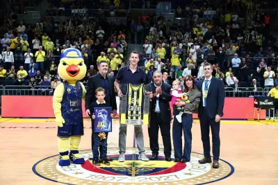 Fenerbahçe’de Jan Vesely İçin Duygusal Veda Seremonisi Düzenlendi